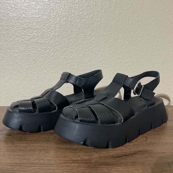 Pilcro Black Chunky Platform Sandals - Picture 1 of 7